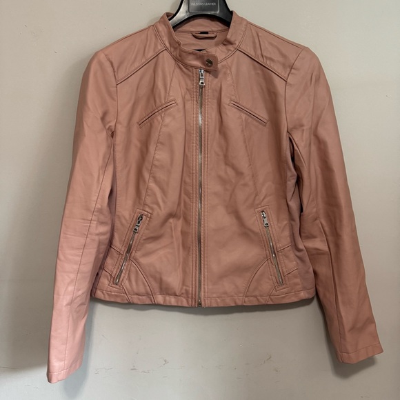 Stylish leather jacket by Guess. - Picture 2 of 12